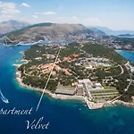 Apartment Velvet